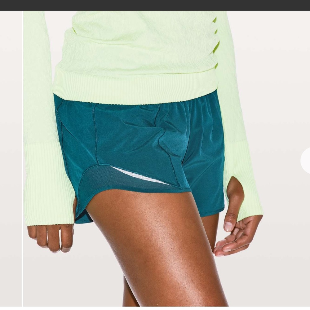 Lululemon Hotty Hot II 4” Inseam Short Teal